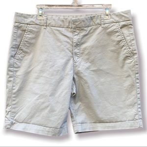 Stylus Khaki Shorts size 14